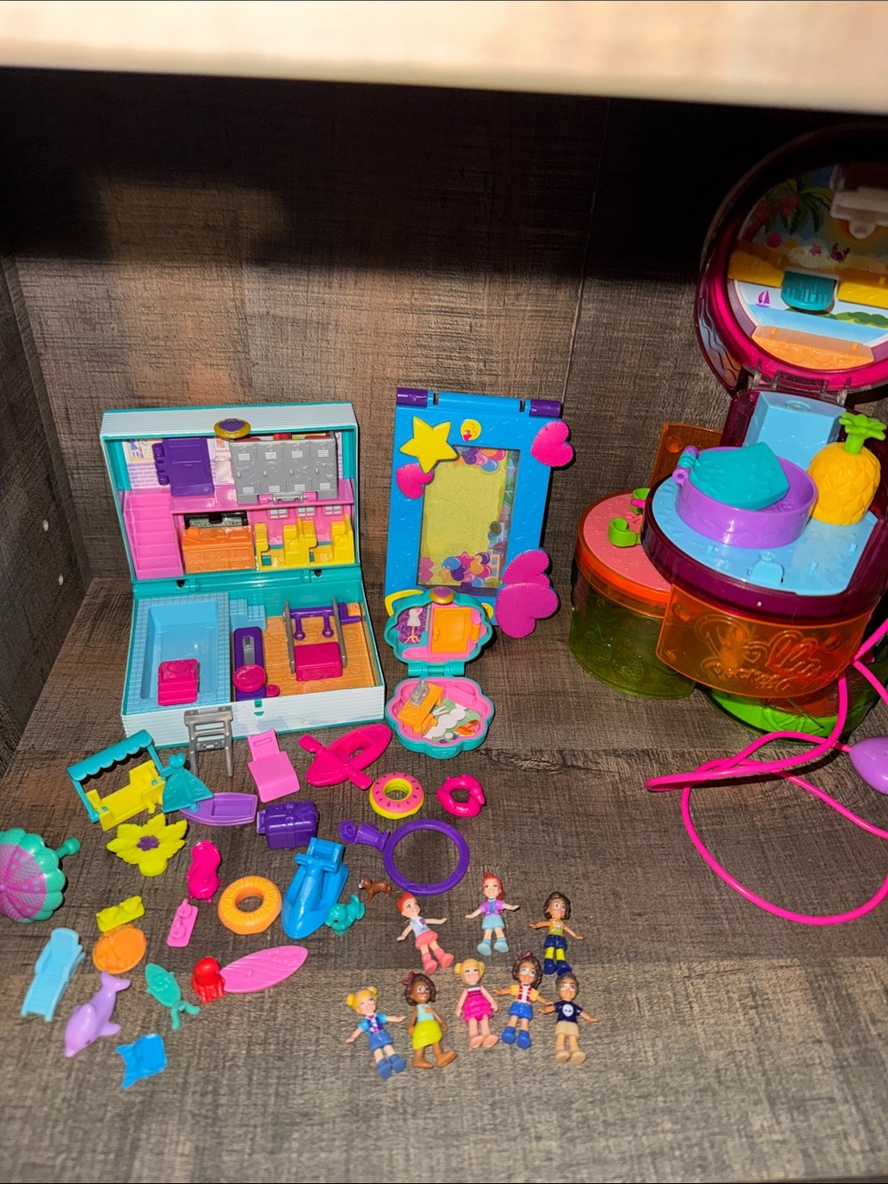 Huge POLLY POCKET LOT